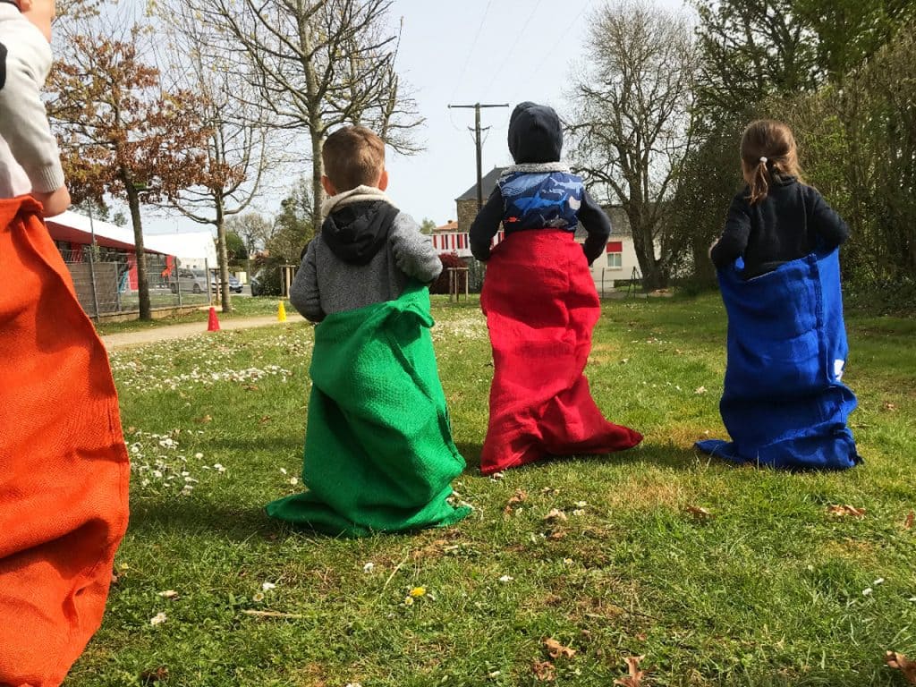 Olympiades enfants : course en sac !